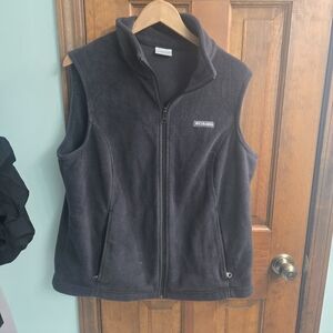 Columbia Black Fleece Vest
